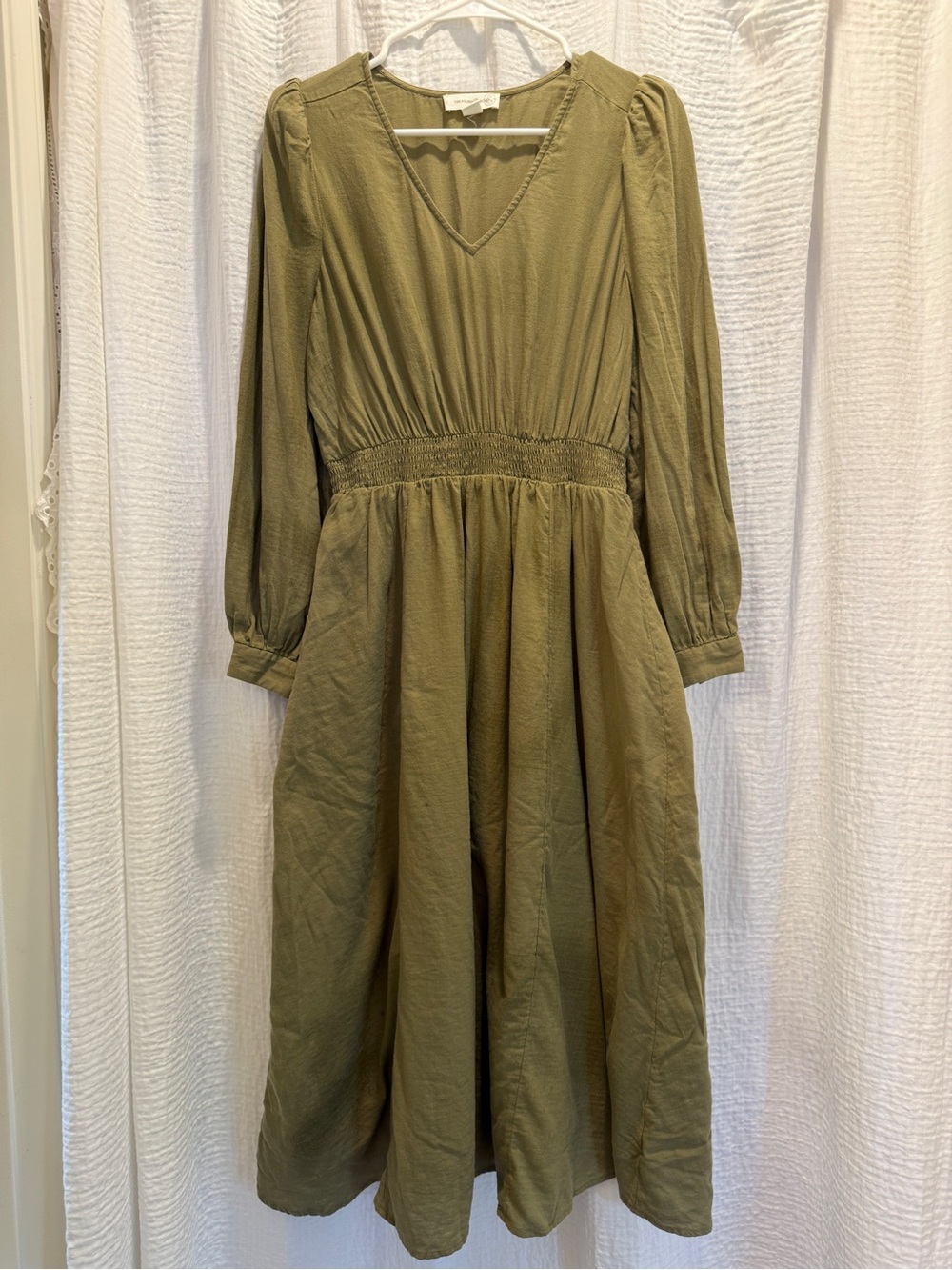 Treasure & Bond NWT 100% Cotton Long Sleeve Smocked Midi Dress Olive Green